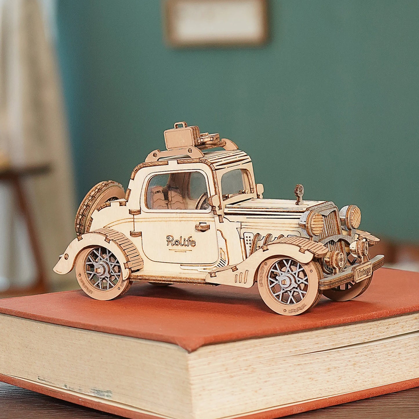 Robotime Rolife Vintage Car Model | 3D Wooden Puzzle | TG504